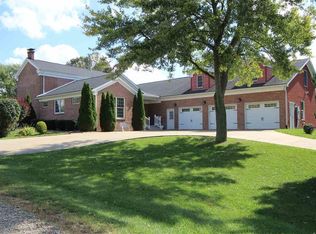 555 Santa Fe Trl, Metamora, IL 61548