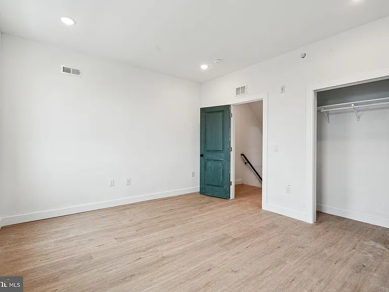 4163 Mantua Ave #2 — Photo 10
