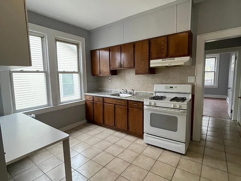732 S 20th St #2R — Photo 3