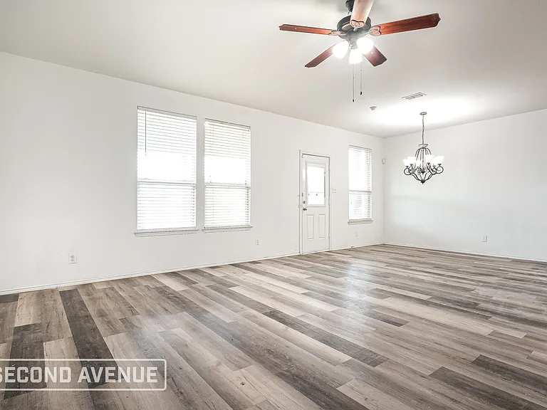 1420 Abby Creek Dr — Photo 6