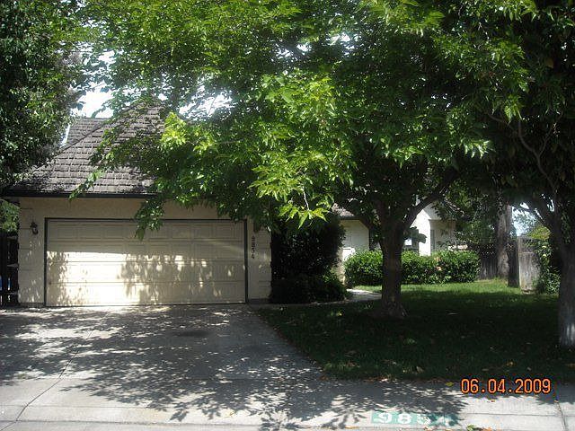 2nd image of 9854 Smoky Ct