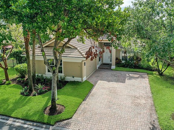 3rd image of 6450 NW 110th Avenue