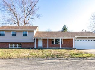 119 Belvedere Cir, Brighton, IL 62012