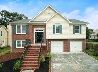 3051 Dunlin Fields Rd, Lawrenceville, GA 30044