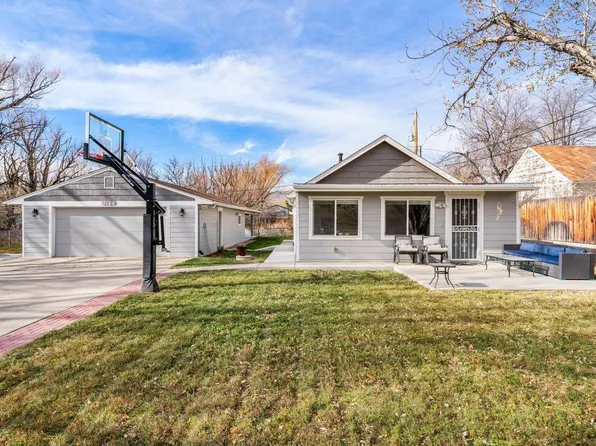 8169 Quaker St, Arvada, CO 80007