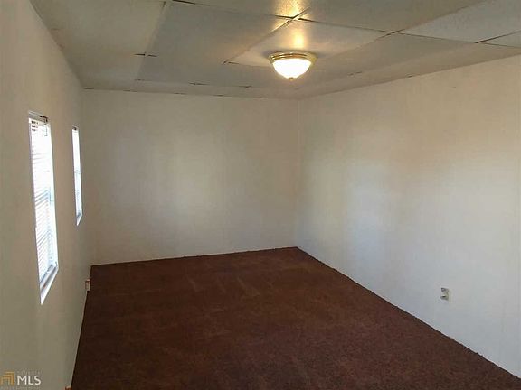 5th image of 6033 Holiday Blvd