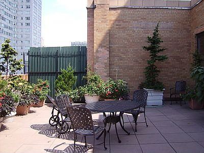 1st image of 210 E 68th St APT 3C
