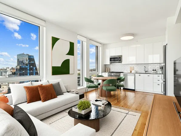 125 Delancey Street image 1 of 15