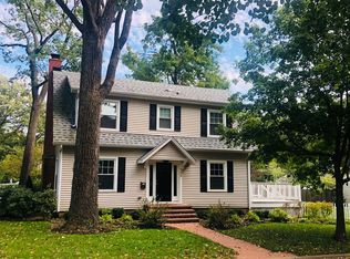 955 Greenwood Ave, Winnetka, IL 60093