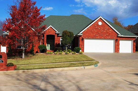 1st image of 305 Edgewood Dr