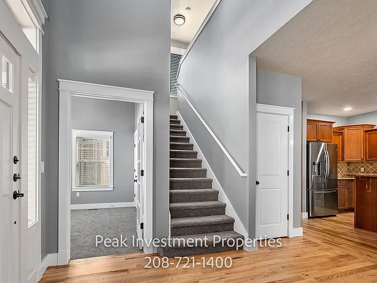 4721 S Silvermaple Ave — Photo 19