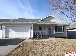 1915 Timber Ridge Rd, Lincoln, NE 68522