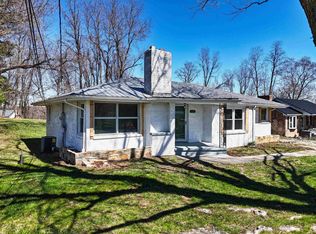 913 Oakhurst Ave, Pulaski, VA 24301