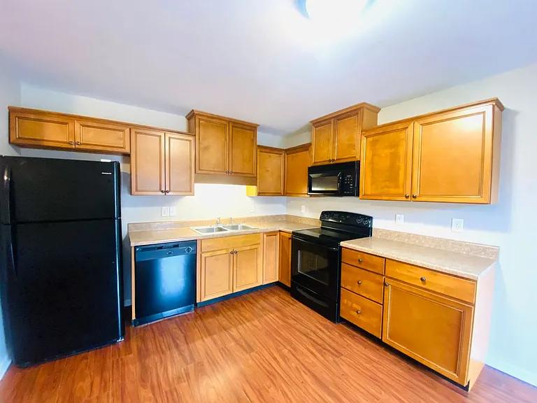 1728 Thistlewood Dr — Photo 9