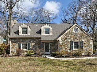 1259 Fairacres Rd, Jenkintown, PA 19046