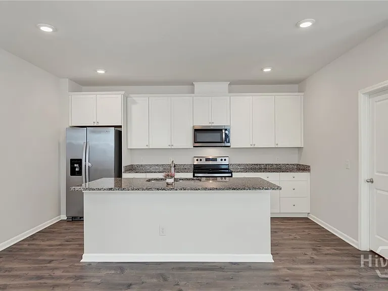 148 Benelli Dr — Photo 5
