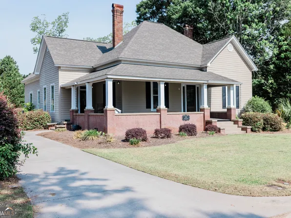610 Ridge Ave N, Tifton, GA 31794