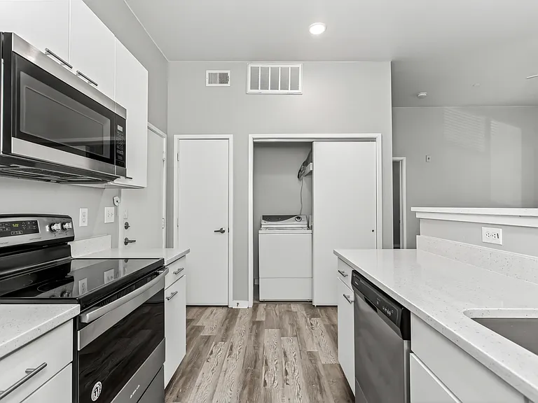 3015 Bryan St #1A — Photo 11