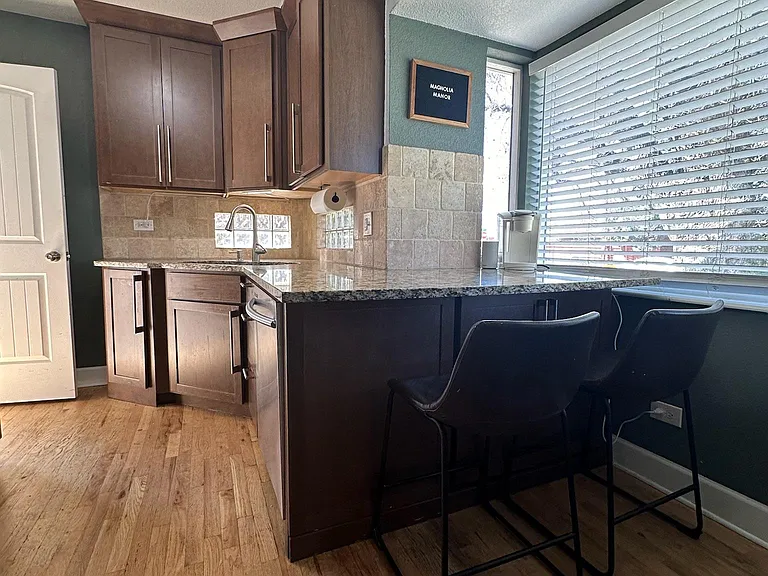 3520 Magnolia St — Photo 13