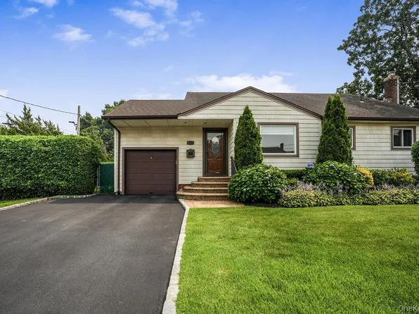 135 Southern Parkway, Plainview, NY 11803