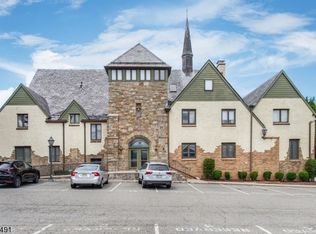 33 Diamond Spring Rd APT 1A, Denville, NJ 07834