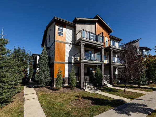 1203 163rd St SW #2, Edmonton, AB T6W 3X1