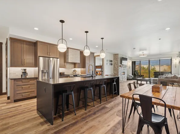 309 Akers Ln Unit B, Whitefish, MT 59937