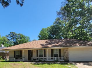 206 Deerwood Ln, Haughton, LA 71037