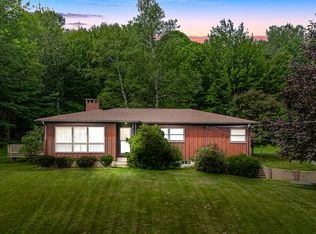 88 High St, West Paris, ME 04289