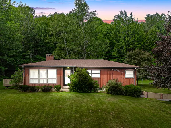 88 High Street Street, West Paris, ME 04289