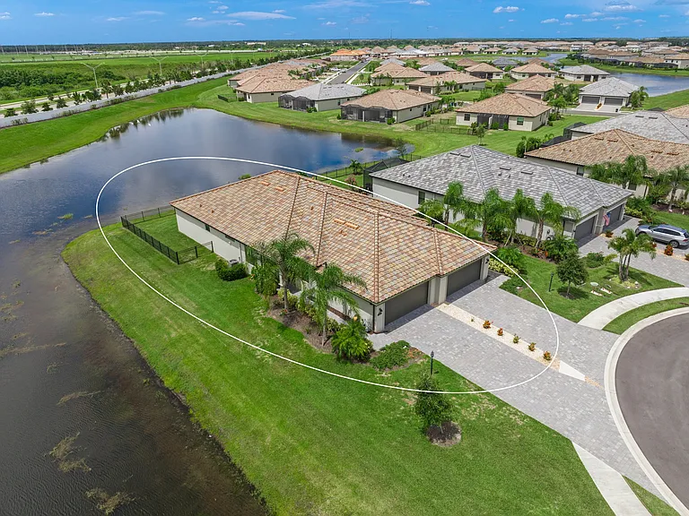 15982 Clear Skies Pl — Photo 34