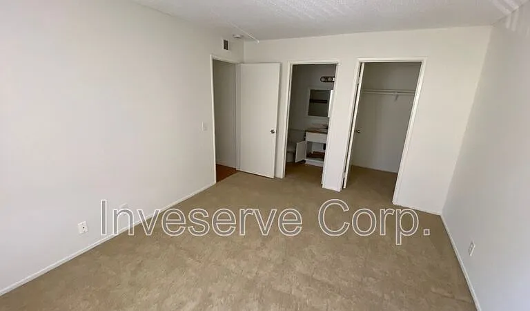 8220 California St #2 — Photo 7
