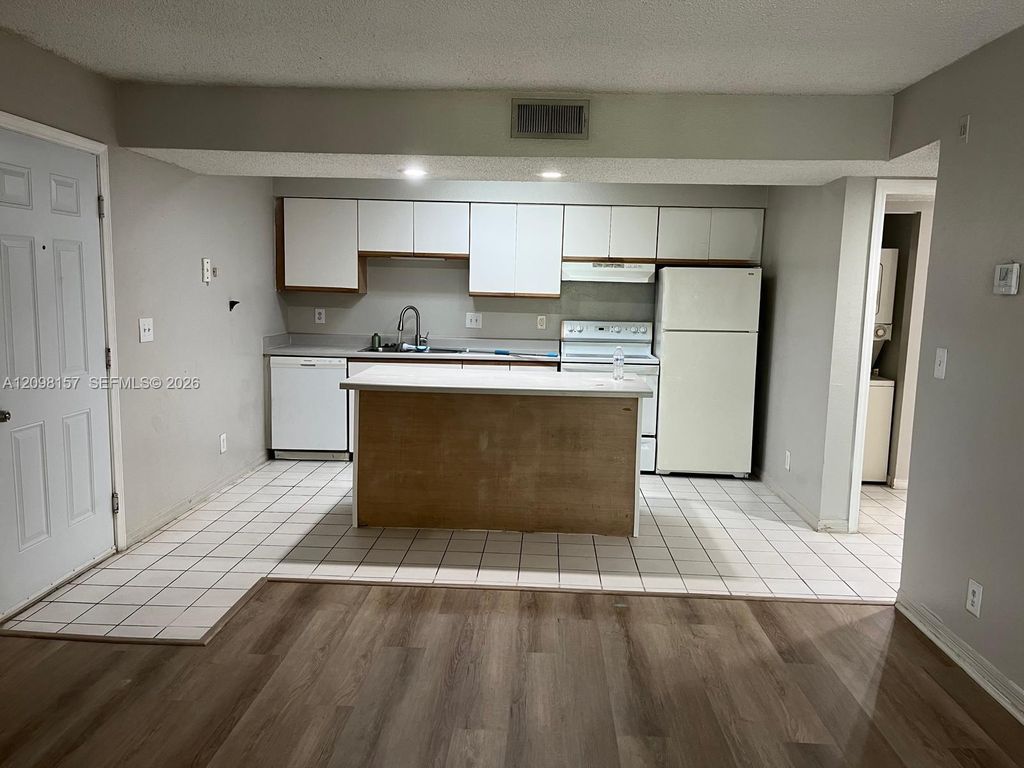 4055 W McNab Rd APT H203, photo 5