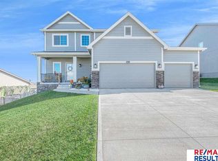 17759 Tibbles St, Omaha, NE 68116