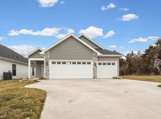 6309 Becker Dr, Fort Wayne, IN