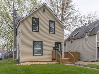 913 Jackson St, Kalamazoo, MI, 49001