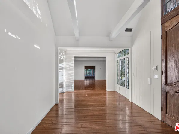 602 Foothill Rd, Beverly Hills, CA 90210