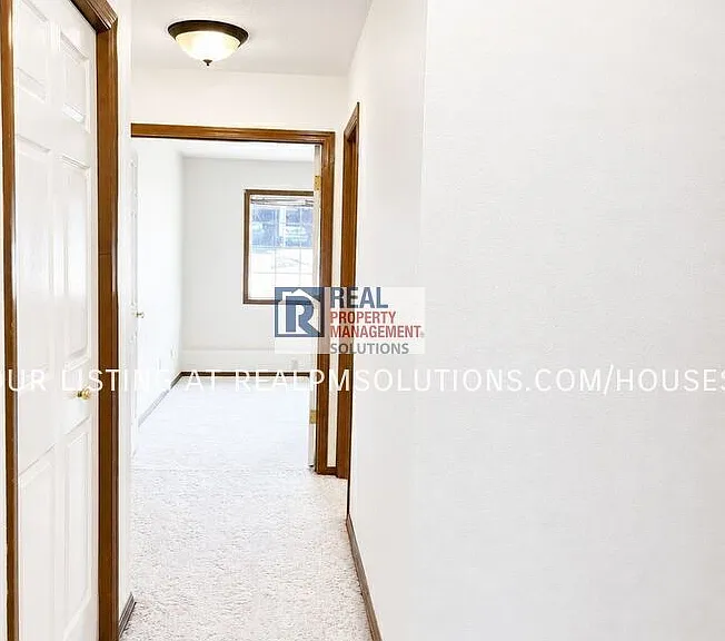 2934 Hunter Way — Photo 36