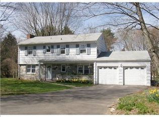 656 Chestnut Ridge Rd, Orange, CT 06477