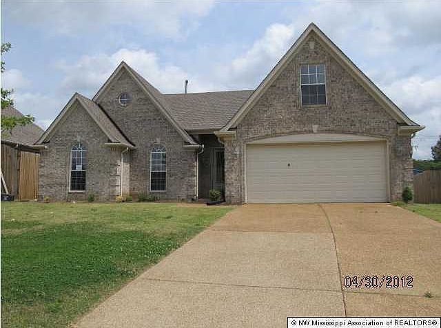 1st image of 410 Vaiden Dr N