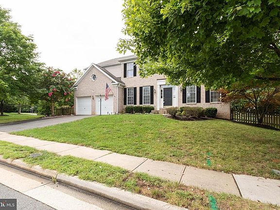 Front of home- Alt view