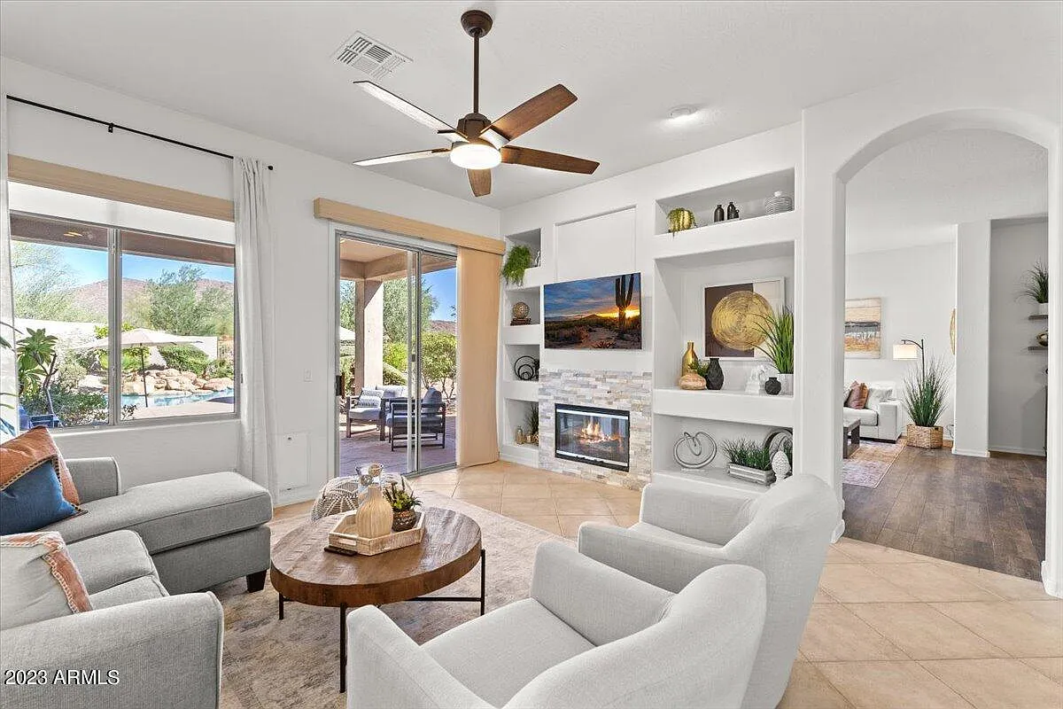 3 bed, 2.0 bath, 2310 sqft, $6,000 — Photo 4
