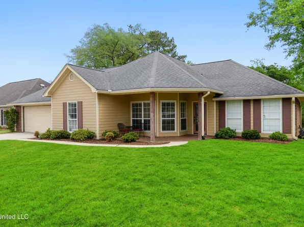 63779 Diamondhead Dr N, Diamondhead, MS 39525