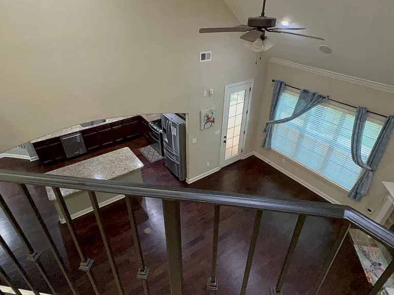 1229 Grainfield Cv — Photo 17