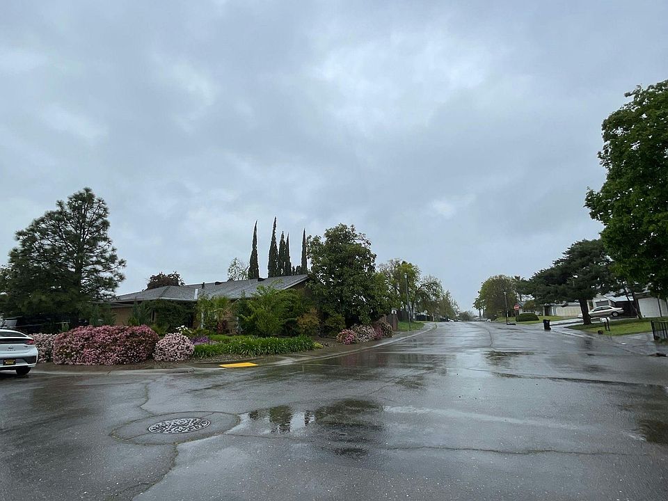 2nd image of 6863 Westchester Way