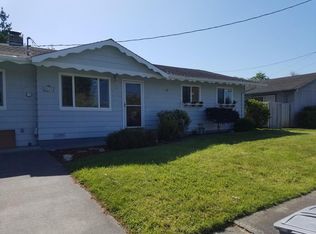 2548 Maple Ln, Arcata, CA 95521