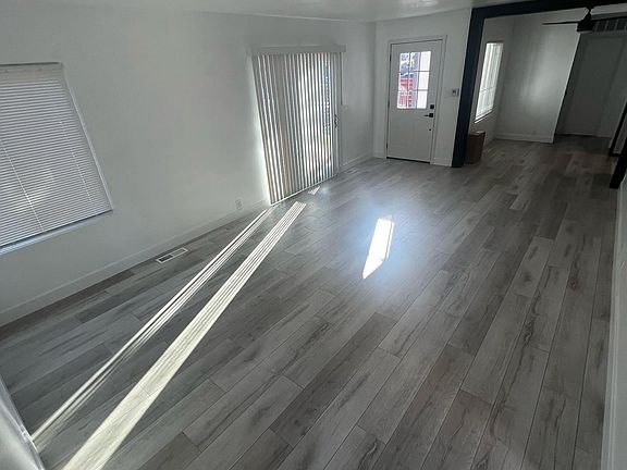 2nd image of 1154 Pacific Beach Dr APT 1