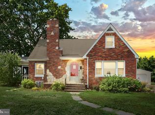 4021 Grandview Rd, Hanover, PA 17331