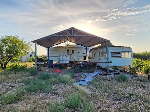 5th image of 324 Ranch Rd