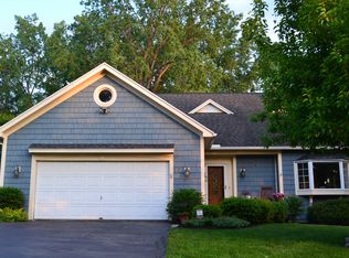 12 Wisteria Ln, Rochester, NY 14617